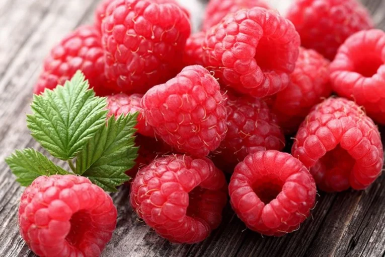 -fruit-raspberry